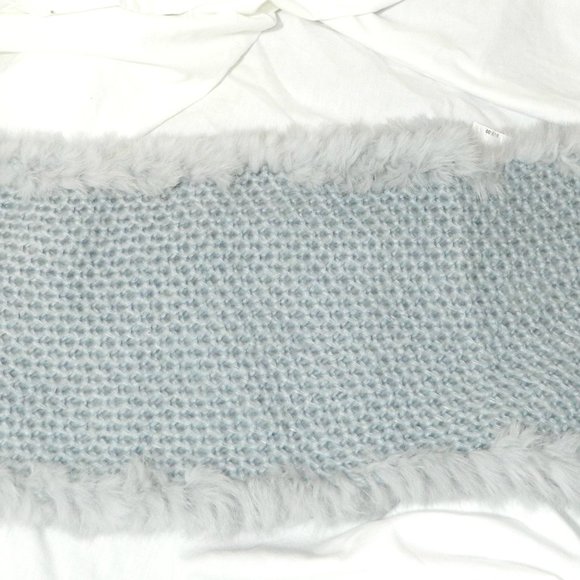 Tom & Eva $79 Lt Blue Infinity Scarf Rabbit Trim - Picture 2 of 4